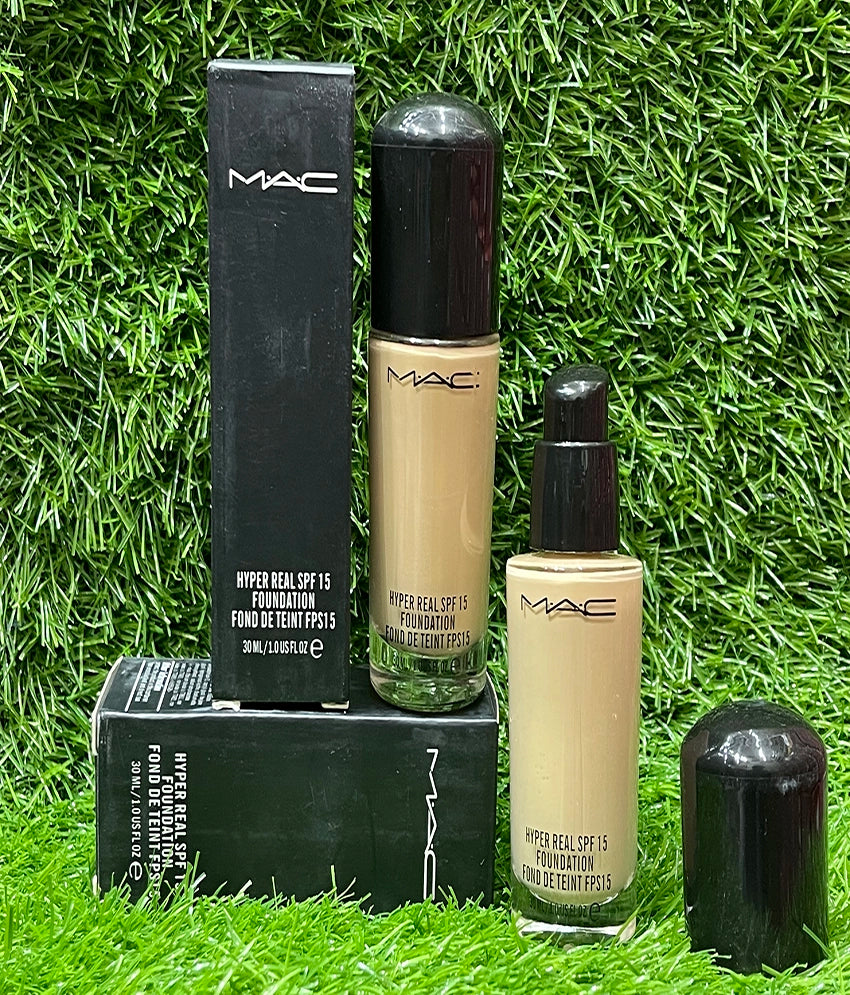 MAC HYPER REAL SPF 15 FOUNDATION