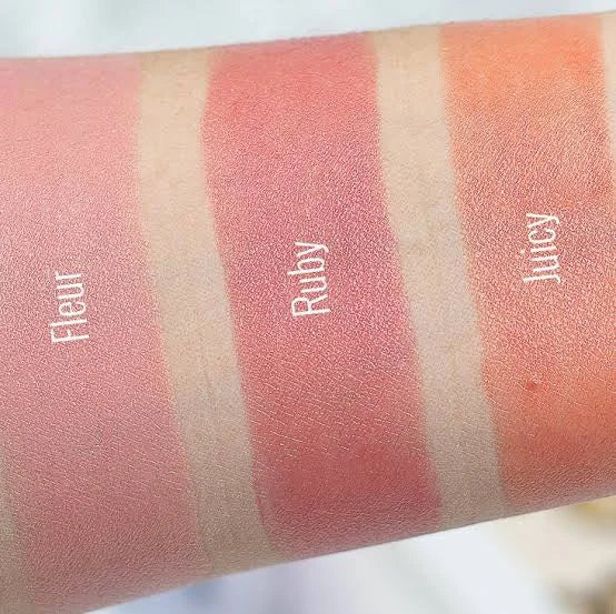 Pixi On the Glow Stick Blush ( Juicy )