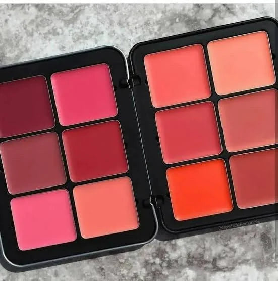 CARLA SECRET CREAM BLUSH PALETTE.